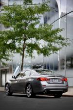 Infiniti Q70S 2015 года